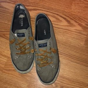 Sperry shoes